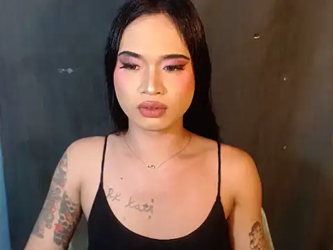 tssexy_loverxxxx (T young) - ME HAPPY HERE AND BUZZ ME HERE DADDDY