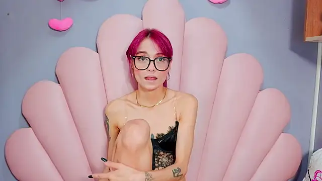 luci_miller webcam