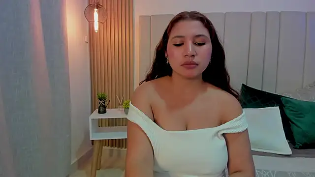Victoria_Rosee webcam