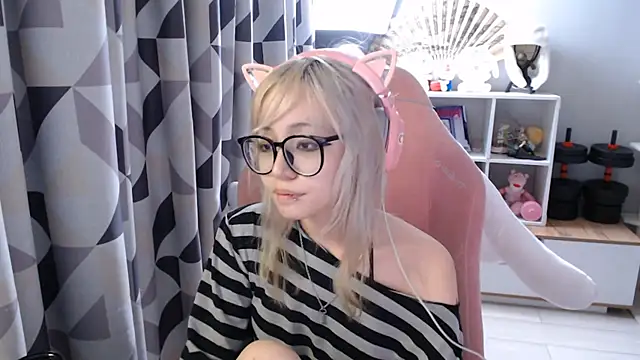 SaxonDibs live cam on StripChat