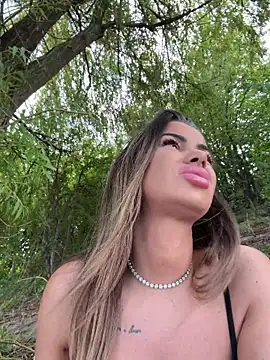 KirstieVegas 🌥 chatroom