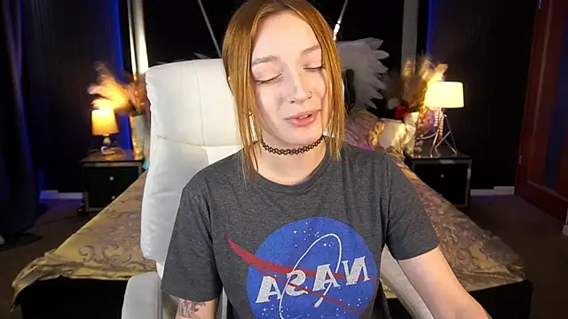 LizzaMoonn webcam