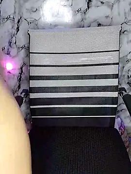 lovelyrosewifey webcam