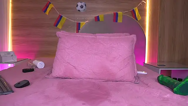 alexaa_walker webcam