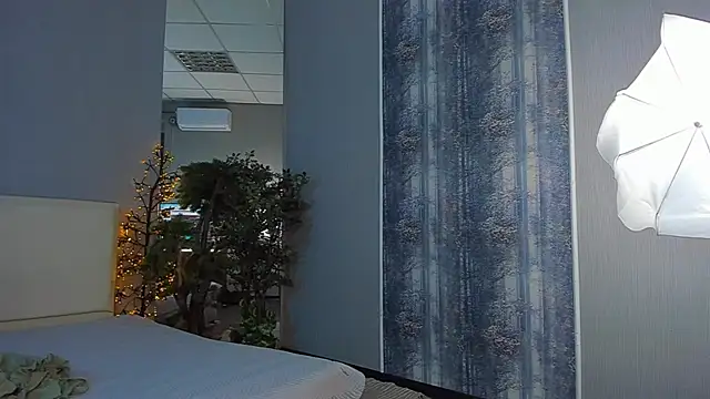 MonaSteele webcam