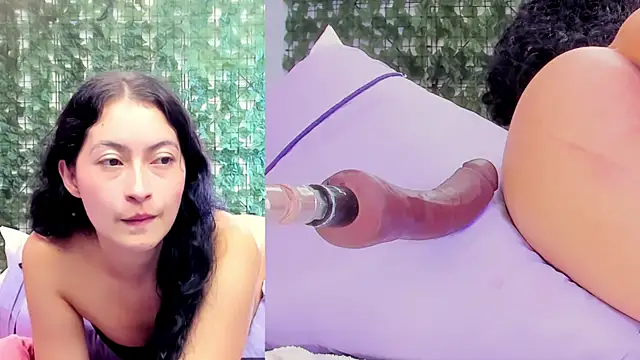 Criistal_Thompson webcam