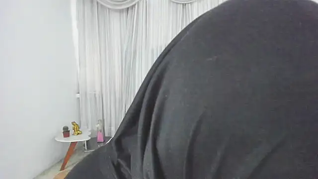 Uzra_hayed webcam