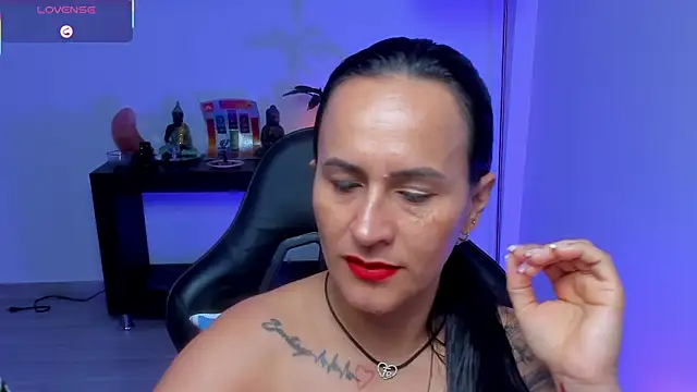 Sara_Charmy webcam