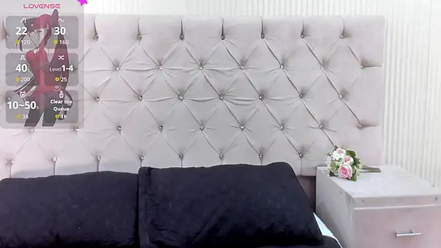ZarinaWynne webcam