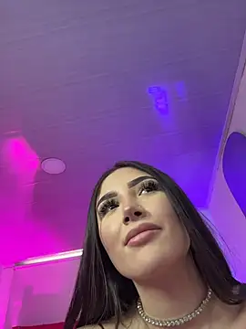 babyy_nicols_m webcam