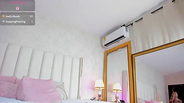 MiaSichell webcam
