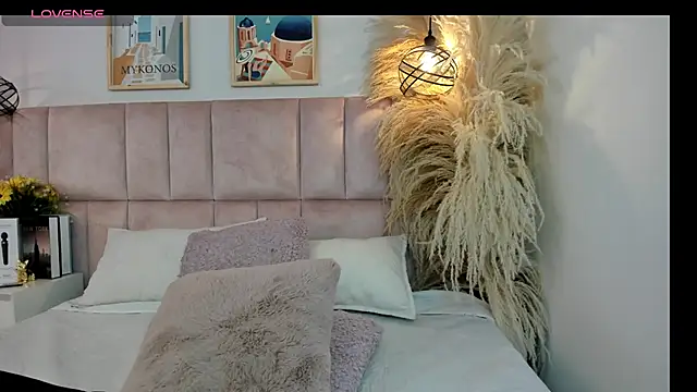 isa_croft_ webcam
