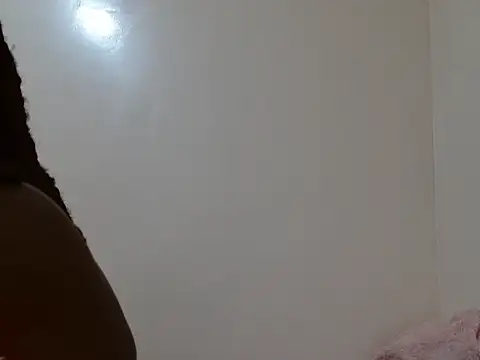 NaughtyDee01 webcam