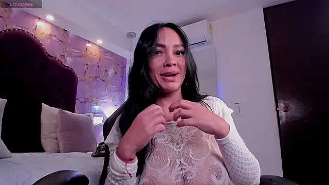 martinaa_roberts webcam