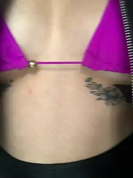 IvyRoose_Pink webcam