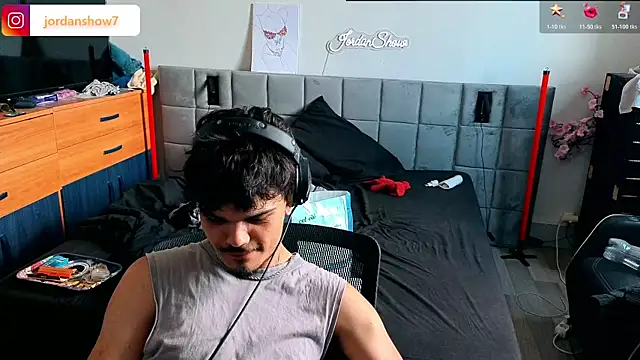 JordanShow webcam
