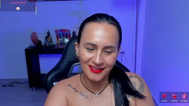 Sara_Charmy webcam