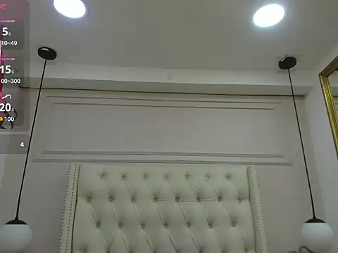 MiiaRestrepo webcam