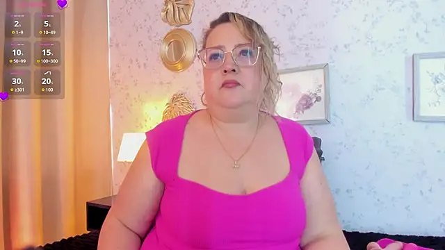 Martinacurvy_ webcam