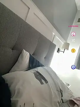 lucyxoxq webcam