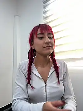 Juliethademon webcam