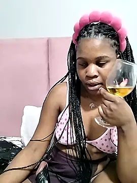 Cherrydollx live cam on StripChat