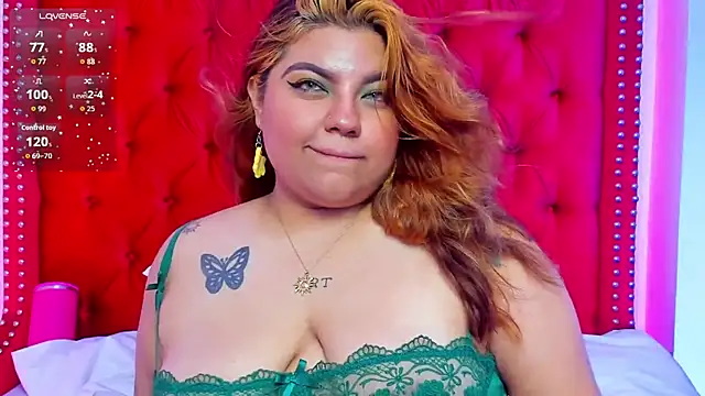 SunnyHoney_ live cam on StripChat