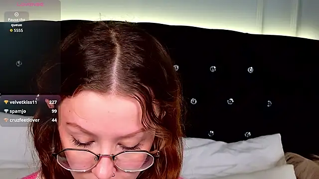 AmelieViolet webcam
