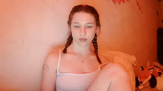 PollyStix live cam