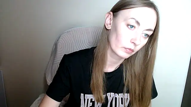 LiaSeass_ live cam on StripChat