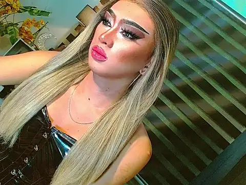 HOLLYWOOD_QUEEN_88 webcam