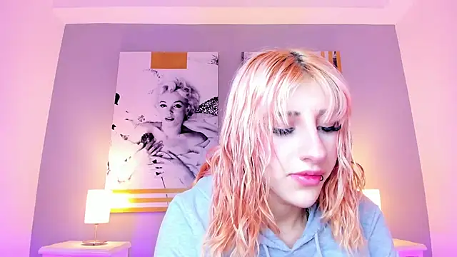 AlannaViera webcam