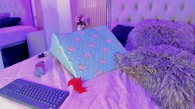 Violetaruizz webcam