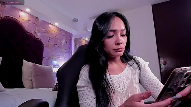 martinaa_roberts webcam