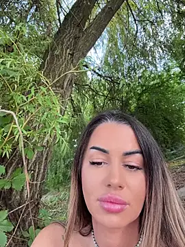 KirstieVegas