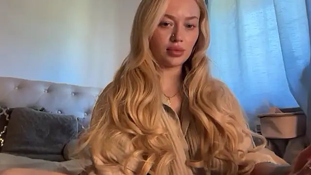 blissdimicco 🎿 live nude stream