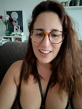 Maya_Brooke webcam