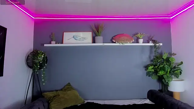 Kira_Exe_ webcam