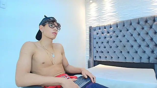 Lenny_knox2 webcam