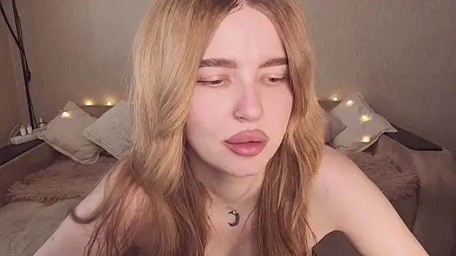 ViolettaLopez webcam