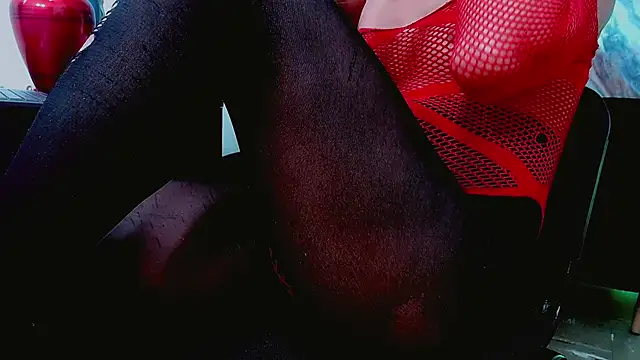 bellatrixx_69 live cam on StripChat