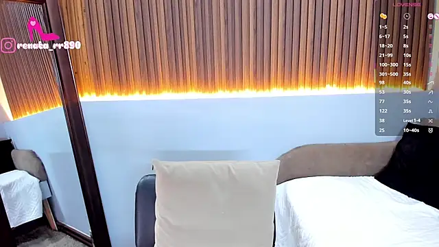 LenaRuiz_ live cam on StripChat