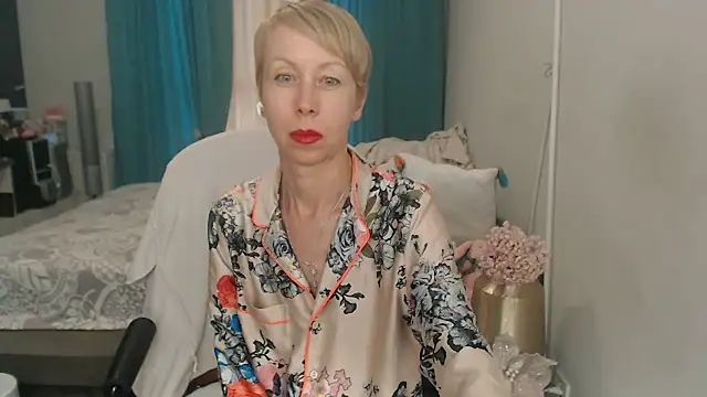 LuxuryNika