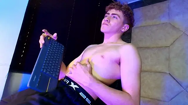 Tyler_Mcrey webcam