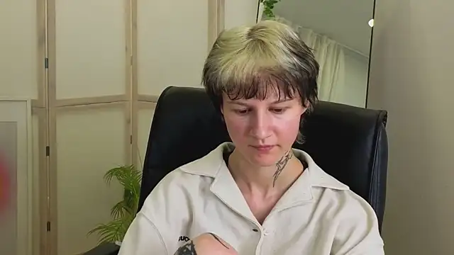 Senpai_Sins webcam