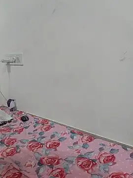 Aarti909090 webcam