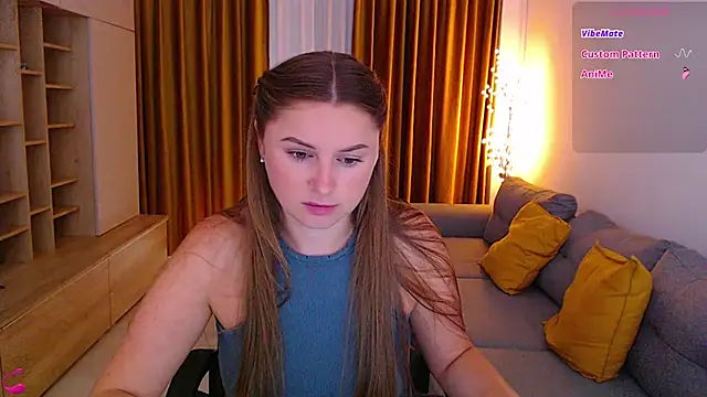 mia_bloomy webcam
