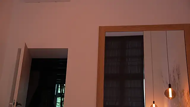 ibiddi (F young) - Make my ass red