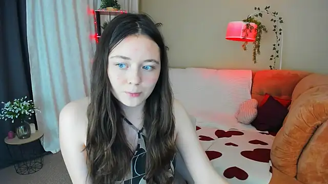AlluringLookk webcam