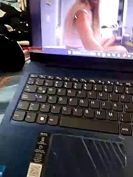 EMERKITHO_20_R webcam